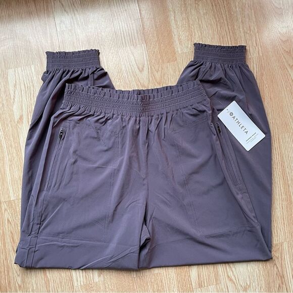 NWT Athleta Savannah Joggers in Dusk Violet - Size: 4 - Picture 3 of 9
